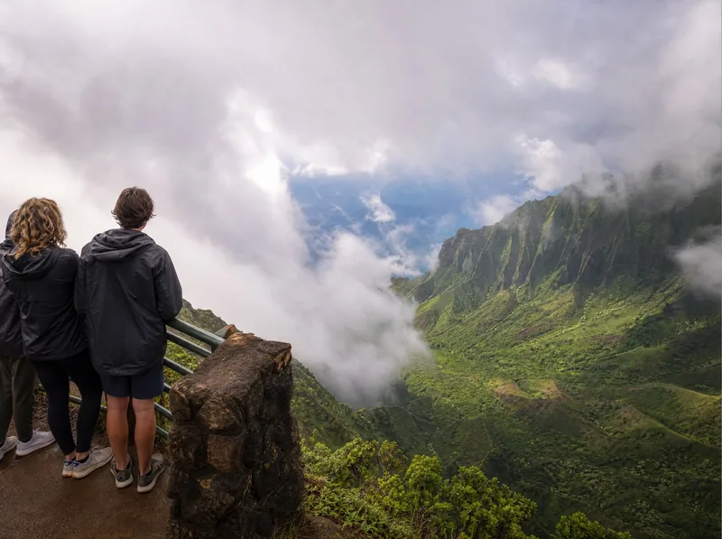 The Kalalau Lookout at about 4,000 feet, where cloud fills the valley and can close the view within minutes